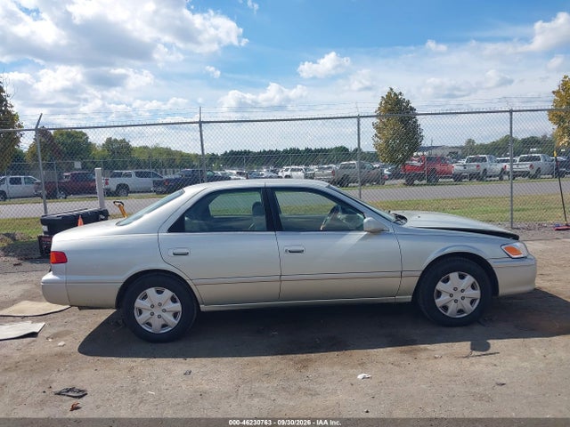 2001 Toyota Camry Le მანქანა იყიდება აუქციონზე, vin: JT2BG22K610595817, აუქციონის ნომერი: 46230763