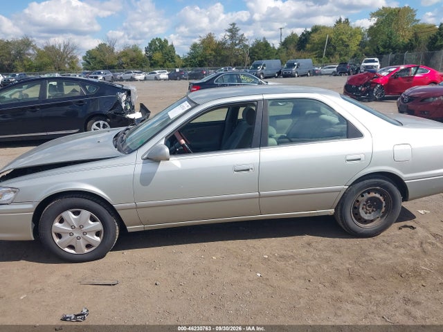 2001 Toyota Camry Le მანქანა იყიდება აუქციონზე, vin: JT2BG22K610595817, აუქციონის ნომერი: 46230763