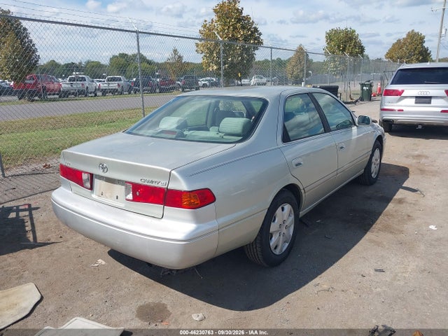 2001 Toyota Camry Le მანქანა იყიდება აუქციონზე, vin: JT2BG22K610595817, აუქციონის ნომერი: 46230763
