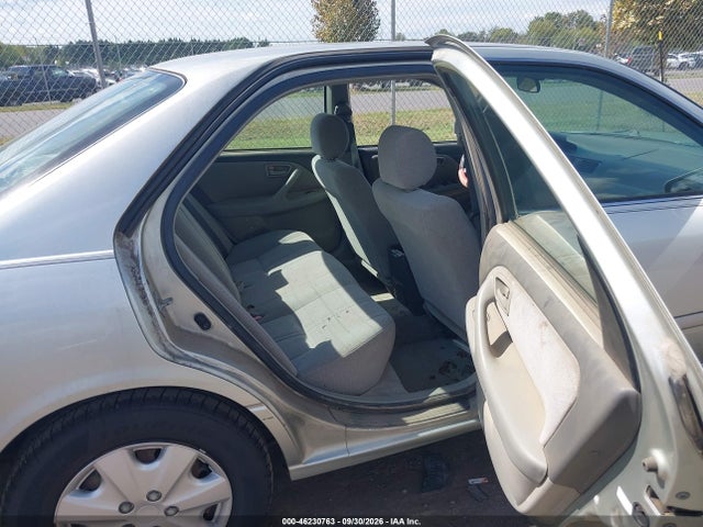 2001 Toyota Camry Le მანქანა იყიდება აუქციონზე, vin: JT2BG22K610595817, აუქციონის ნომერი: 46230763