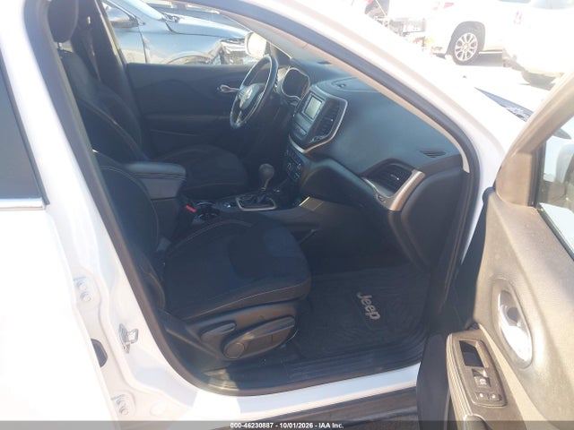 Продажа на аукционе авто 2016 Jeep Cherokee Latitude, vin: 1C4PJMCB3GW298793, номер лота: 46230887