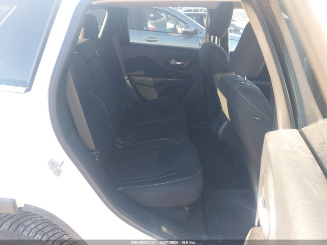 Продажа на аукционе авто 2016 Jeep Cherokee Latitude, vin: 1C4PJMCB3GW298793, номер лота: 46230887