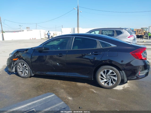 46230888 :رقم المزاد ، 19XFC2F81GE082011 vin ، 2016 Honda Civic Ex مزاد بيع