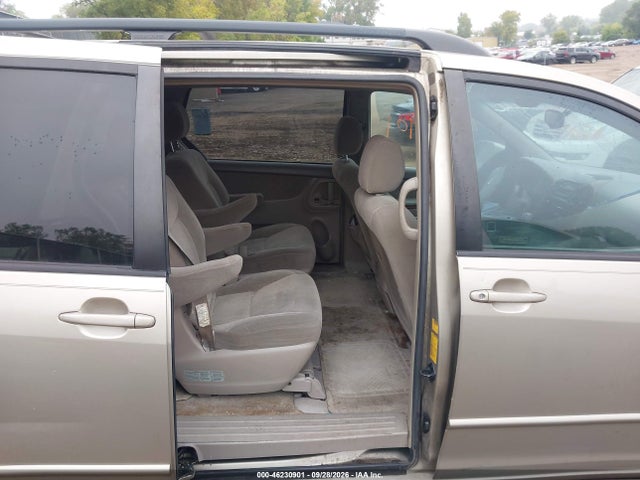 2005 Toyota Sienna Xle მანქანა იყიდება აუქციონზე, vin: 5TDZA22C15S335053, აუქციონის ნომერი: 46230901