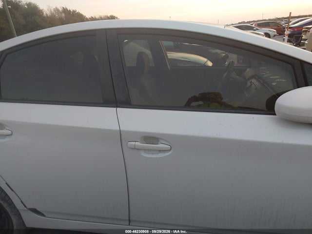 Продажа на аукционе авто 2013 Toyota Prius Three, vin: JTDKN3DU8D5628602, номер лота: 46230908
