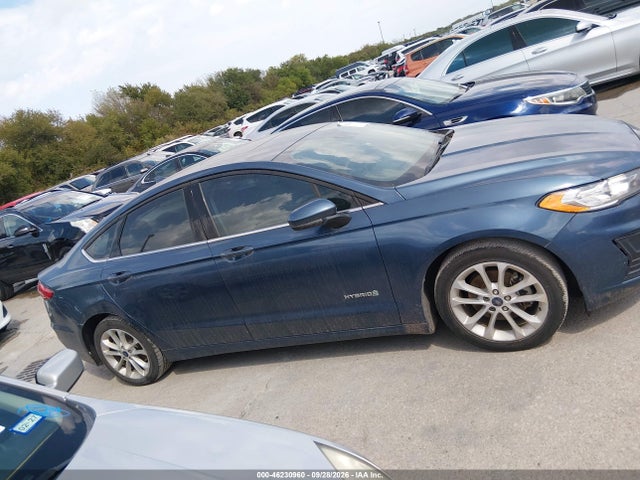 2019 Ford Fusion Hybrid Se მანქანა იყიდება აუქციონზე, vin: 3FA6P0LUXKR181945, აუქციონის ნომერი: 46230960