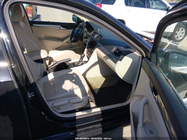Продажа на аукционе авто 2015 Volkswagen Passat 1.8t Limited Edition, vin: 1VWAT7A3XFC122690, номер лота: 46230974