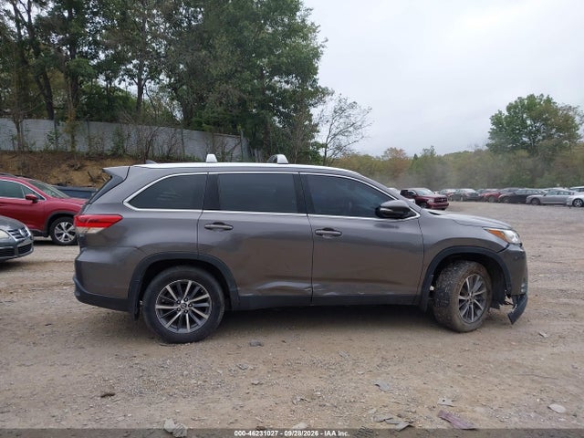 Продажа на аукционе авто 2019 Toyota Highlander Xle, vin: 5TDJZRFH9KS615397, номер лота: 46231027