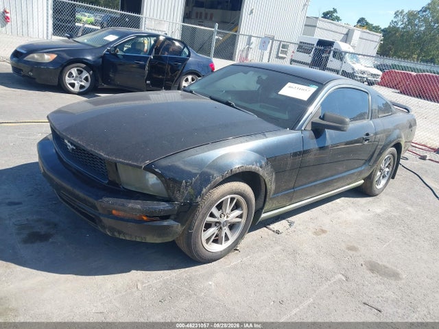 2005 Ford Mustang V6 Deluxe/v6 Premium მანქანა იყიდება აუქციონზე, vin: 1ZVHT80N955150880, აუქციონის ნომერი: 46231057