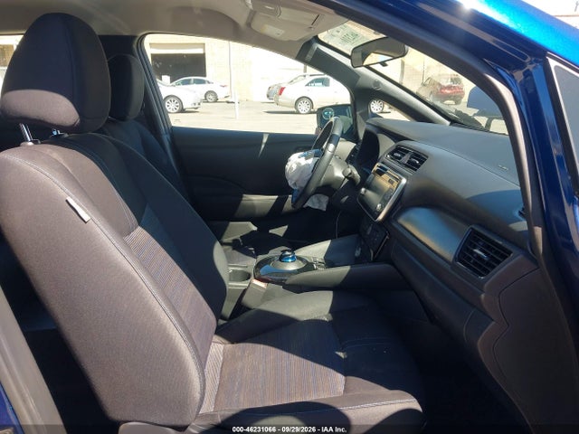 1N4AZ1CP3JC304812 Nissan LEAF SV