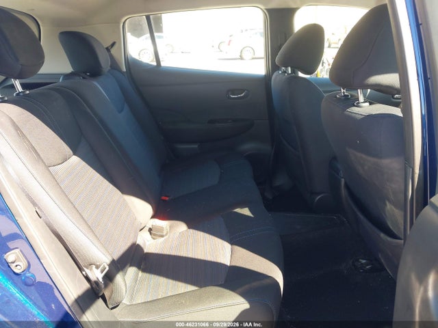 1N4AZ1CP3JC304812 Nissan LEAF SV