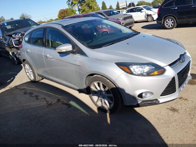 2013 Ford Focus Titanium მანქანა იყიდება აუქციონზე, vin: 1FADP3N26DL114975, აუქციონის ნომერი: 46231080
