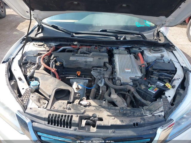 46231124 :رقم المزاد ، 1HGCR6F71FA009627 vin ، 2015 Honda Accord Hybrid Touring مزاد بيع