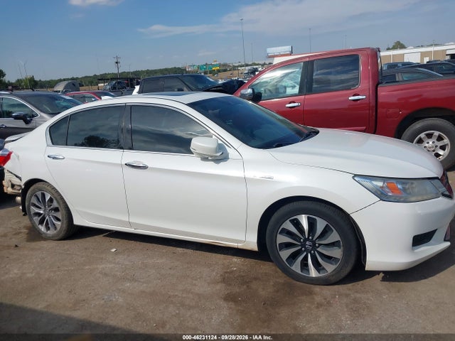 46231124 :رقم المزاد ، 1HGCR6F71FA009627 vin ، 2015 Honda Accord Hybrid Touring مزاد بيع