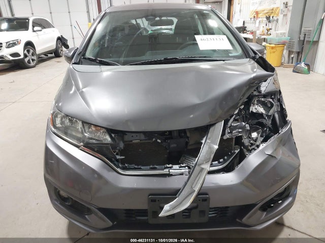46231131 :رقم المزاد ، 3HGGK5H87JM717950 vin ، 2018 Honda Fit Ex مزاد بيع