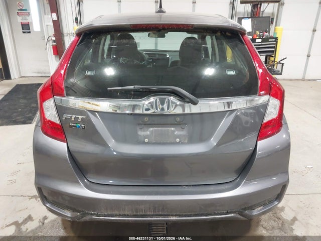 46231131 :رقم المزاد ، 3HGGK5H87JM717950 vin ، 2018 Honda Fit Ex مزاد بيع