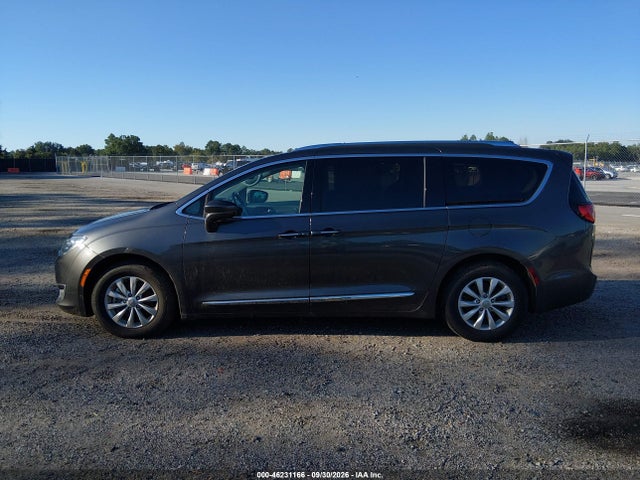 Продаж на аукціоні авто 2018 Chrysler Pacifica Touring L Plus, vin: 2C4RC1EG8JR257523, номер лоту: 46231166