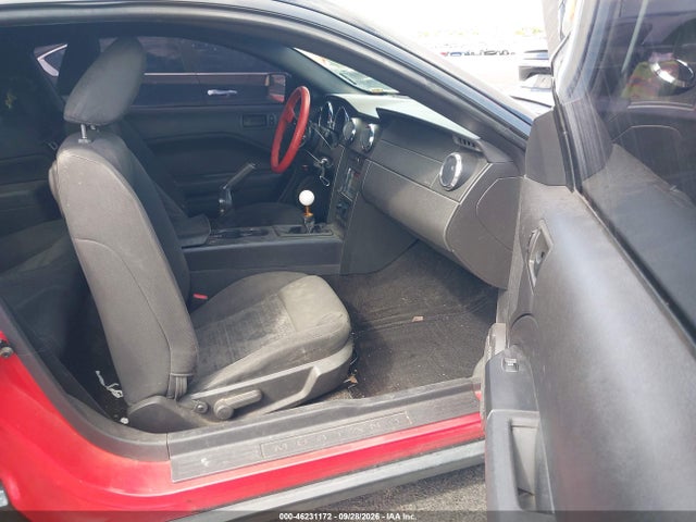 Продаж на аукціоні авто 2005 Ford Mustang V6 Deluxe/v6 Premium, vin: 1ZVFT80N655134501, номер лоту: 46231172