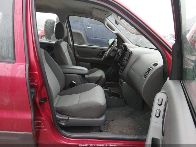 Продажа на аукционе авто 2004 Ford Escape Xls, vin: 1FMYU92124KA24050, номер лота: 46231252