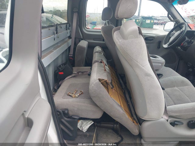 46231255 :رقم المزاد ، 2FTPX18Z61CA81213 vin ، 2001 Ford F-150 Lariat/xl/xlt مزاد بيع