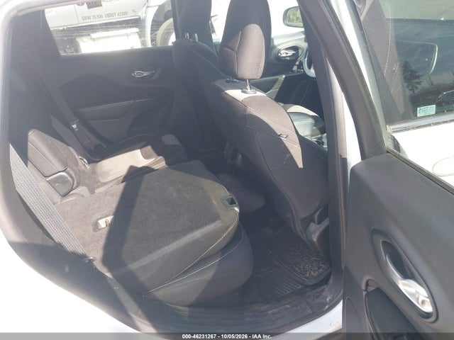 Jeep Cherokee Latitude 2014 1C4PJLCB0EW158532 Image 8