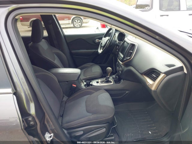46231321 :رقم المزاد ، 1C4PJMCB8FW789813 vin ، 2015 Jeep Cherokee Latitude مزاد بيع
