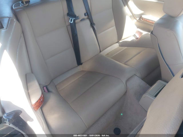 46231501 :رقم المزاد ، WBABS53471JU80044 vin ، 2001 Bmw 330ci مزاد بيع