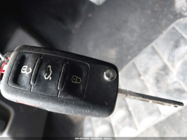 2011 Volkswagen Jetta 2.0l Base/2.0l S მანქანა იყიდება აუქციონზე, vin: 3VW2K7AJ2BM393256, აუქციონის ნომერი: 46231522