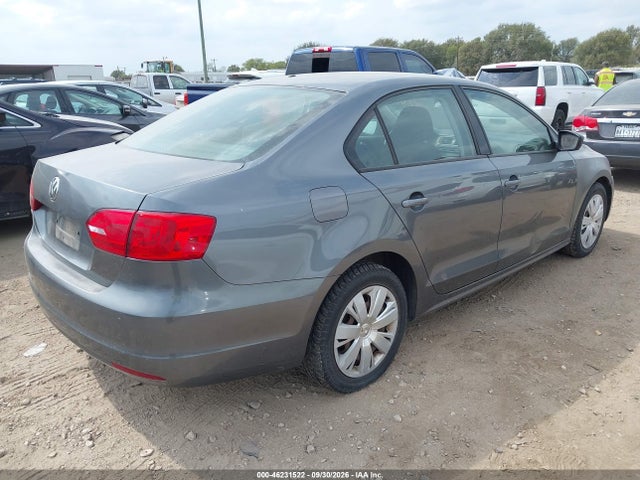2011 Volkswagen Jetta 2.0l Base/2.0l S მანქანა იყიდება აუქციონზე, vin: 3VW2K7AJ2BM393256, აუქციონის ნომერი: 46231522