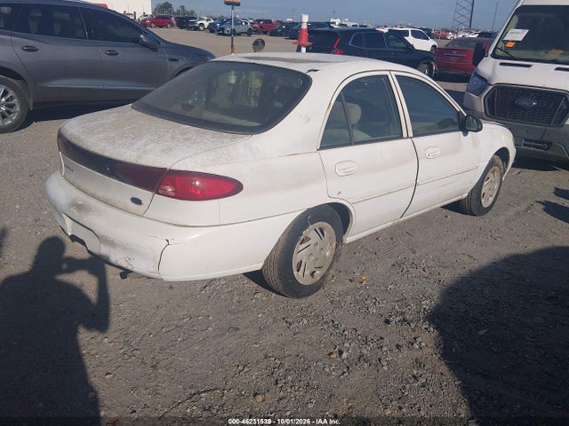 46231539 :رقم المزاد ، 3FAFP13P61R115181 vin ، 2001 Ford Escort مزاد بيع