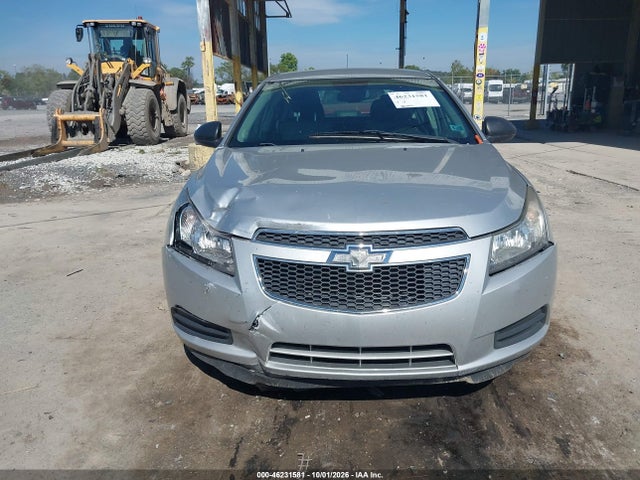 46231581 :رقم المزاد ، 1G1PA5SH7E7244327 vin ، 2014 Chevrolet Cruze Ls Auto مزاد بيع