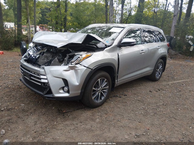 Продаж на аукціоні авто 2018 Toyota Highlander Xle, vin: 5TDJZRFH4JS532510, номер лоту: 46231582