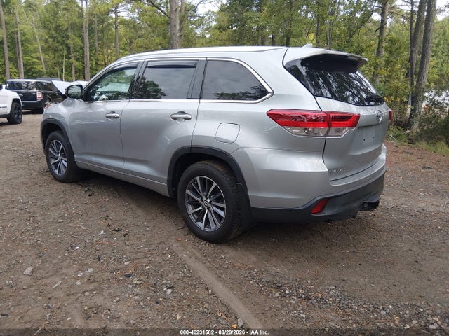 Продаж на аукціоні авто 2018 Toyota Highlander Xle, vin: 5TDJZRFH4JS532510, номер лоту: 46231582