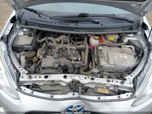 Toyota Prius C Two 2015 JTDKDTB39F1094775 Image 10