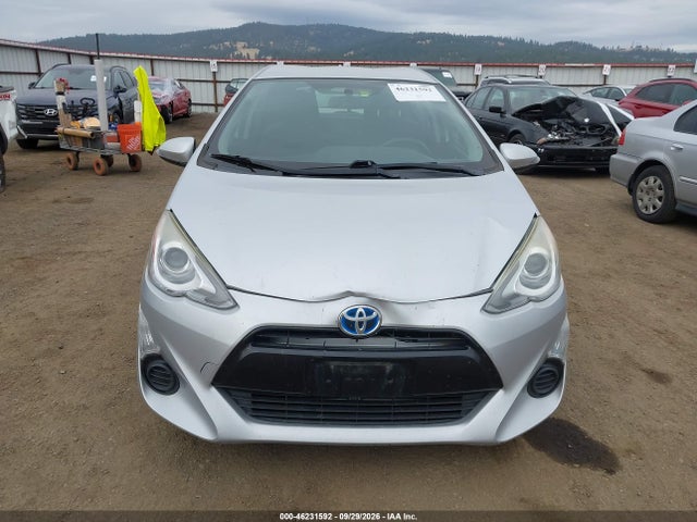 Toyota Prius C Two 2015 JTDKDTB39F1094775 Image 13