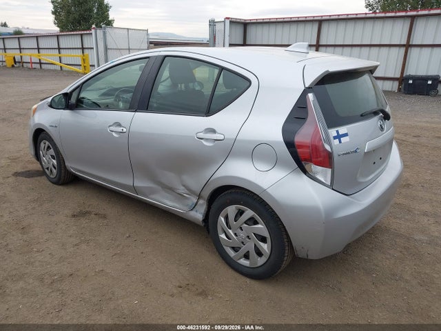 Toyota Prius C Two 2015 JTDKDTB39F1094775 Image 3