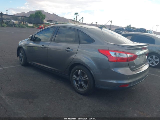 Ford FOCUS SE 2014 1FADP3F28EL317124 Image 3