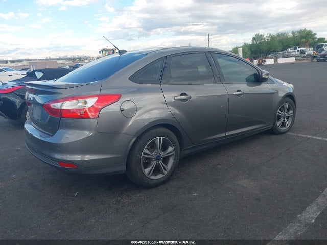 Ford FOCUS SE 2014 1FADP3F28EL317124 Image 4