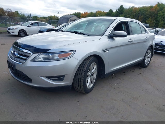 46231665 :رقم المزاد ، 1FAHP2HW0CG140537 vin ، 2012 Ford Taurus Sel مزاد بيع