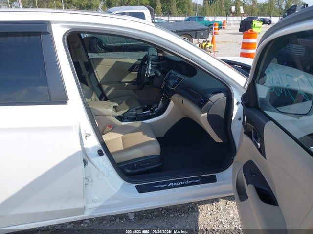 46231680 :رقم المزاد ، 1HGCR2F82HA057027 vin ، 2017 Honda Accord Ex-l مزاد بيع