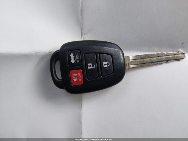 Продаж на аукціоні авто 2016 Toyota Corolla Le Plus, vin: 5YFBURHE9GP403525, номер лоту: 46231731