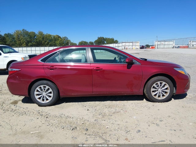 2017 Toyota Camry Le მანქანა იყიდება აუქციონზე, vin: 4T1BF1FK6HU762870, აუქციონის ნომერი: 46231797