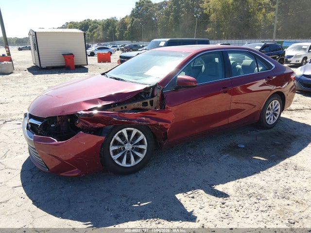 2017 Toyota Camry Le მანქანა იყიდება აუქციონზე, vin: 4T1BF1FK6HU762870, აუქციონის ნომერი: 46231797