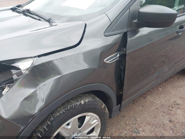 46231871 :رقم المزاد ، 1FMCU0F73GUC52989 vin ، 2016 Ford Escape S مزاد بيع