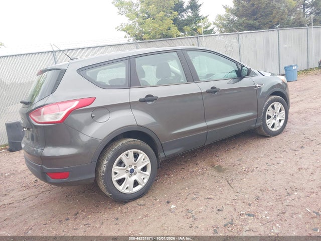 46231871 :رقم المزاد ، 1FMCU0F73GUC52989 vin ، 2016 Ford Escape S مزاد بيع