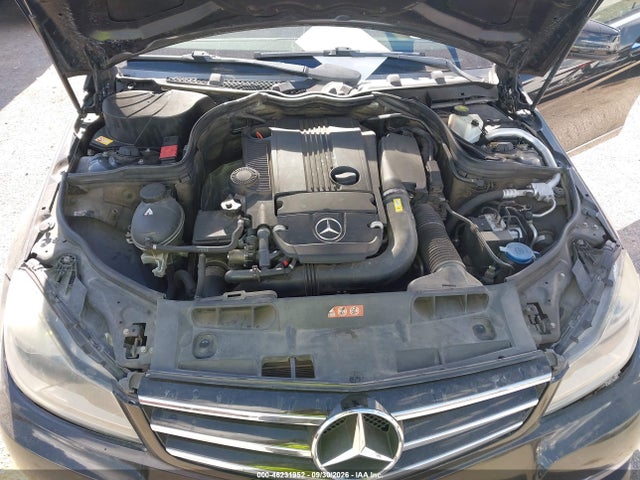 46231952 :رقم المزاد ، WDDGF4HB1EG223792 vin ، 2014 Mercedes-benz C 250 Sport مزاد بيع