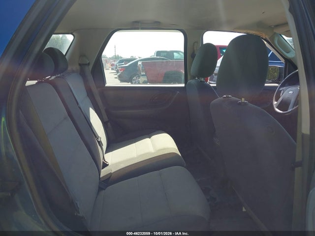 46232059 :رقم المزاد ، 1FMYU02Z87KB19105 vin ، 2007 Ford Escape Xls/xls Manual مزاد بيع