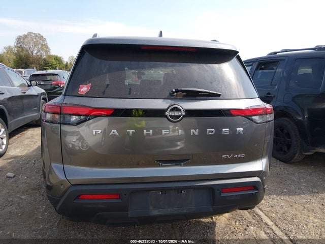 46232083 :رقم المزاد ، 5N1DR3BC5NC268950 vin ، 2022 Nissan Pathfinder Sv 4wd مزاد بيع