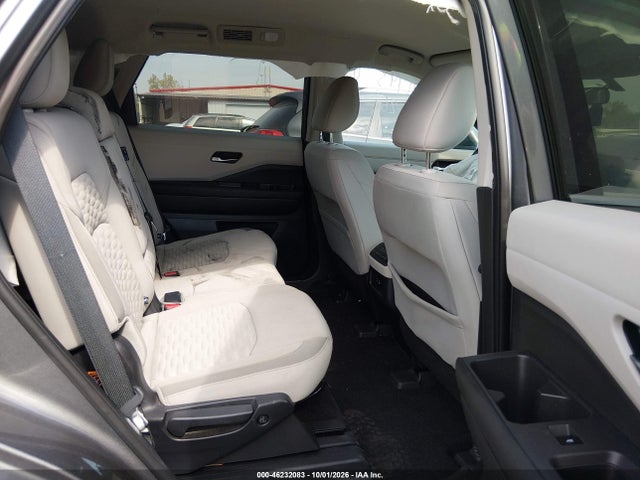 46232083 :رقم المزاد ، 5N1DR3BC5NC268950 vin ، 2022 Nissan Pathfinder Sv 4wd مزاد بيع