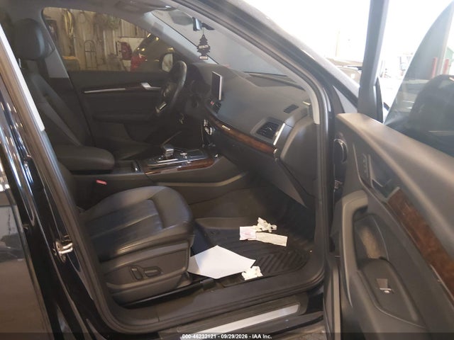46232121 :رقم المزاد ، WA1BNAFY2J2021297 vin ، 2018 Audi Q5 2.0t Premium/2.0t Tech Premium مزاد بيع